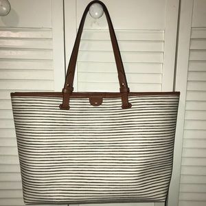 Striped purse w wallet